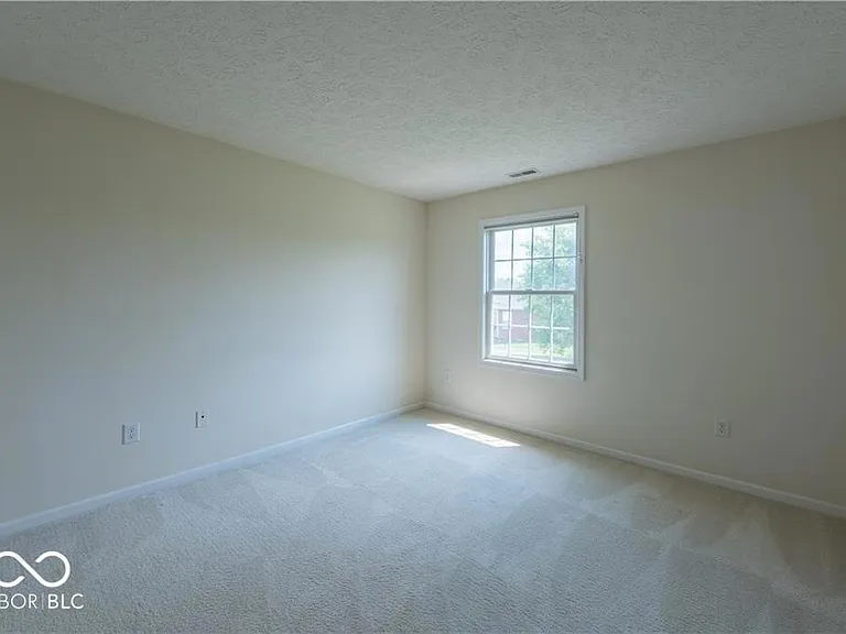 15151 New Haven Dr — Photo 25