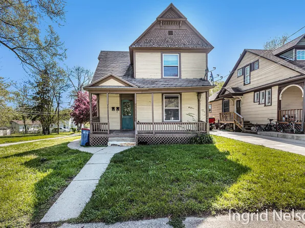 2204 McKee Ave SW, Grand Rapids, MI 49503