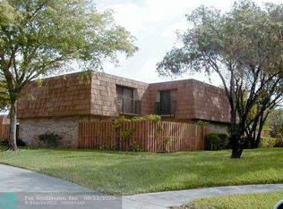 4085 Forest Hill Dr #4085, Hollywood, FL 33026
