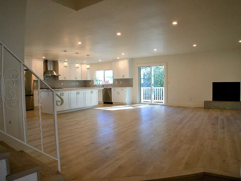 604 Los Olivos Rd — Photo 15