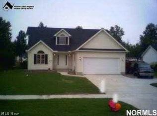 4168 Berkley Rd, Vermilion, OH 44089