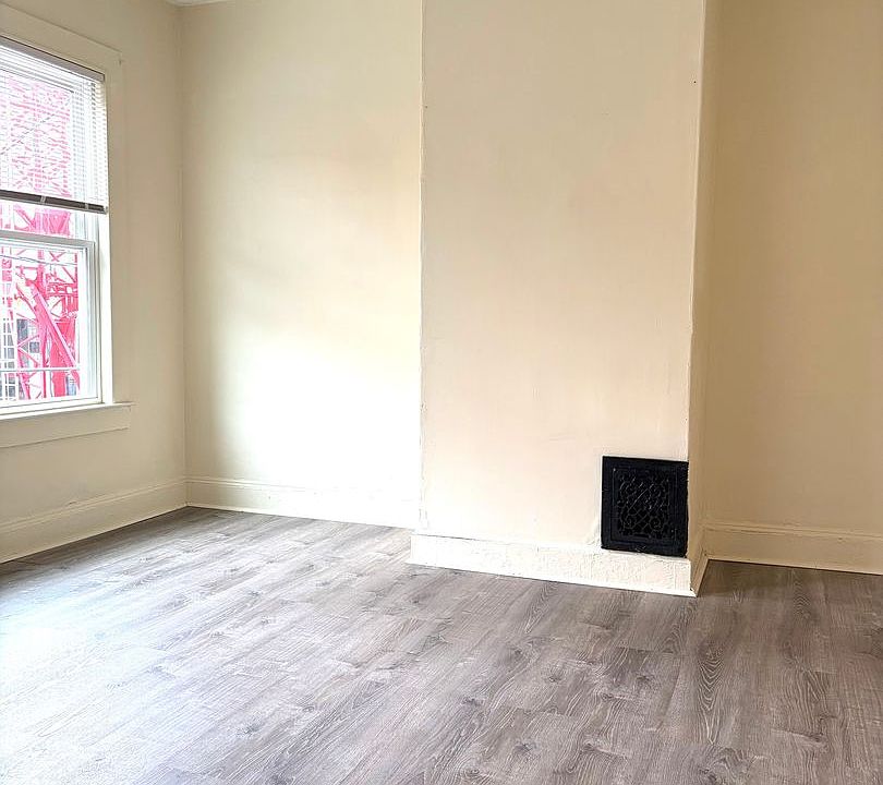 1st image of 10 Blaine St #20