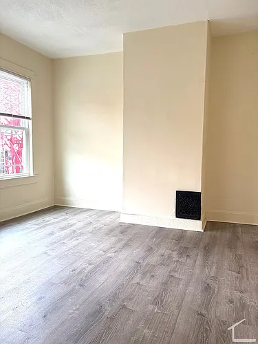 10 Blaine St #20 Photo 1