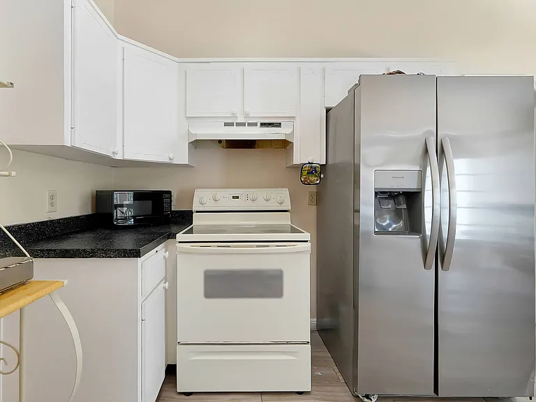 5212 Abelia Dr — Photo 18