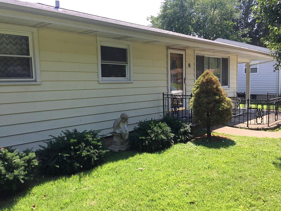1st image of 18 Manor Dr
