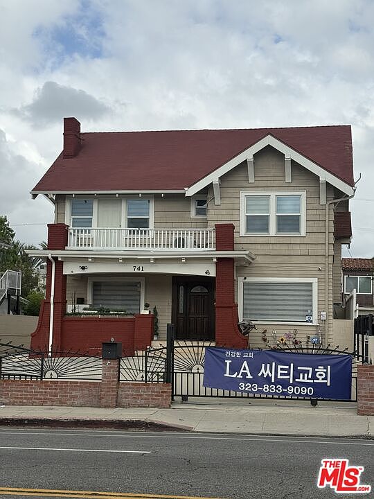 1st image of 741 Crenshaw Blvd
