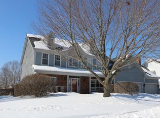 7111 Swallow Way, Cary, IL 60013