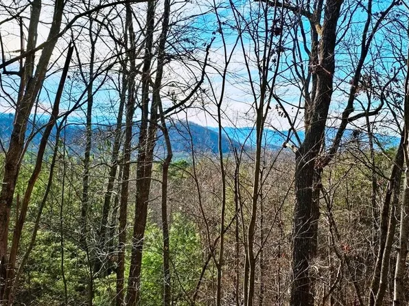 270 Graystone Dr, Murphy, NC 28906