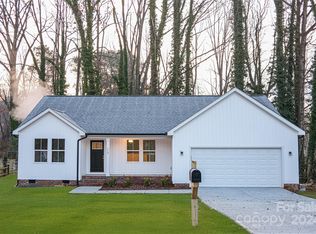 918 Brookwood Ct, Statesville, NC 28677