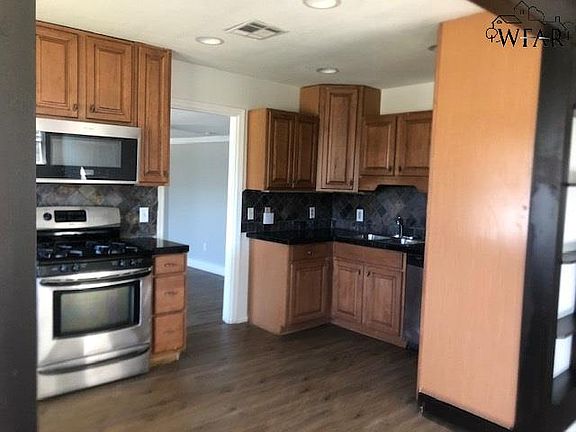 4th image of 4711 Bonny Dr