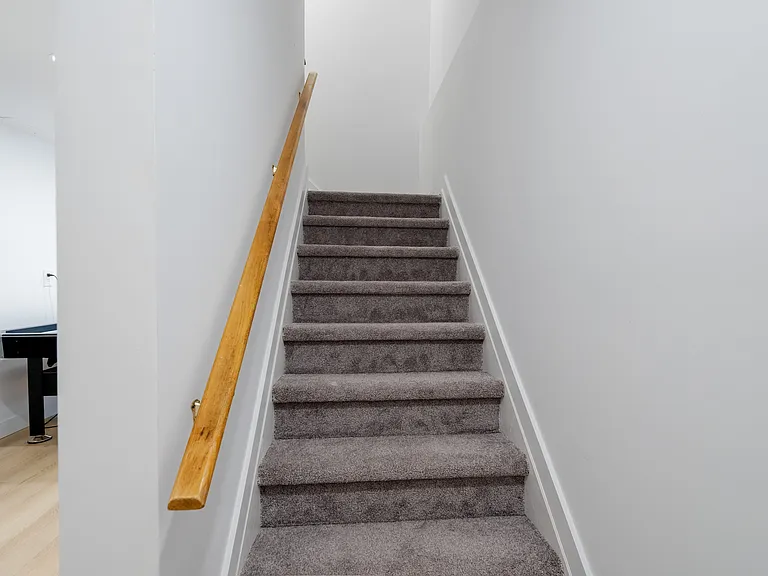 235 Rossmore Ct — Photo 24