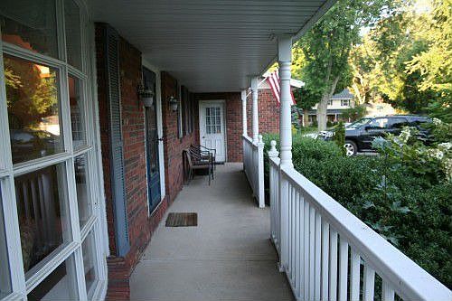 3rd image of 2801 Knottingham Ln