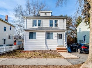 123-123A Thorndike St, Arlington, MA 02474