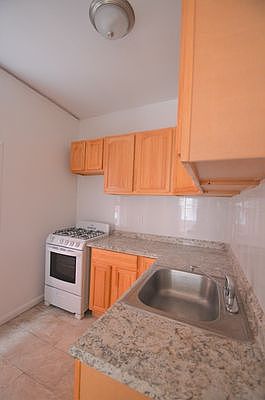 4th image of 501 W 133rd St #2