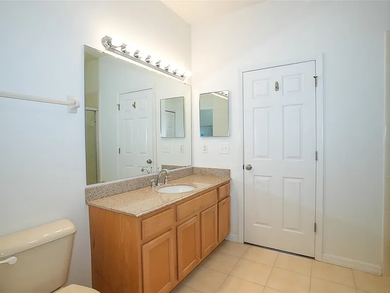3468 Parkridge Cir #33-201 — Photo 20