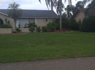 1022 SE 43rd St, Cape Coral, FL 33904