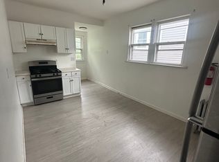 1035 Morris St APT 2, Roselle, NJ 07203