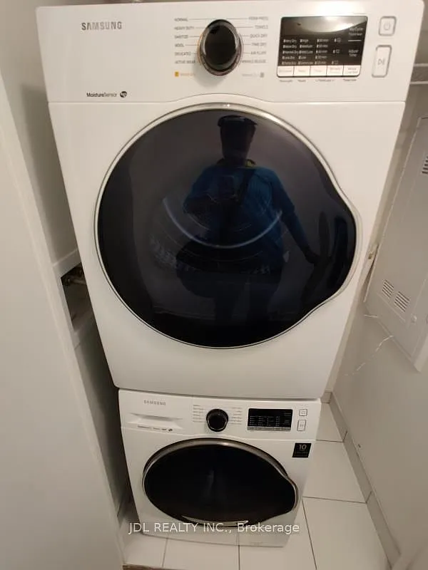 Studio, $1,800 — Photo 4