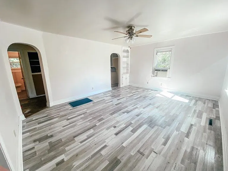 2761 W Farm Road 76 — Photo 3