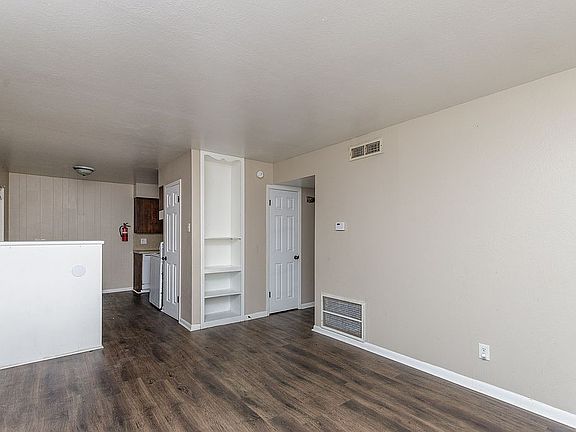 5th image of 617 W Nettie Ave
