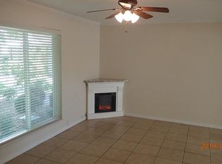 674 Tam O Shanter, Las Vegas, NV 89109