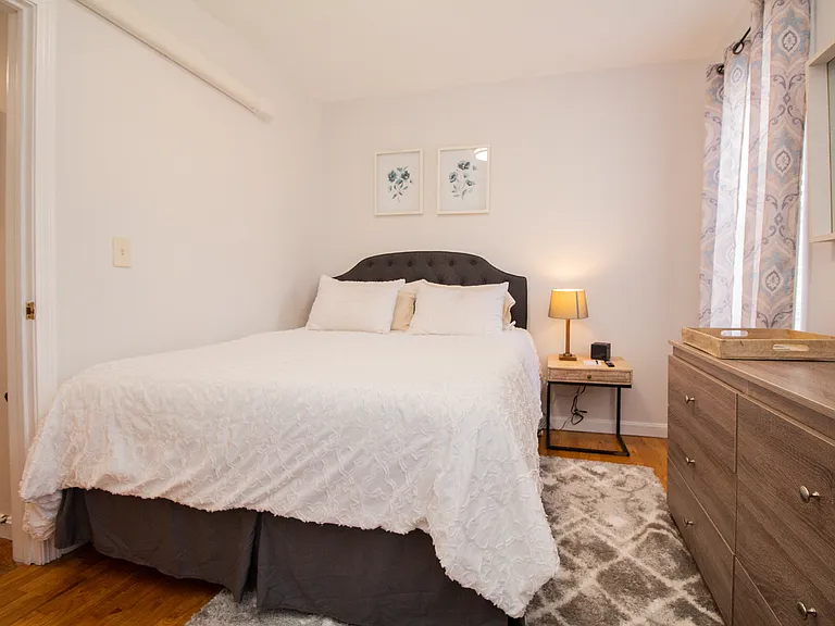 1004 Tremont St #1 — Photo 4