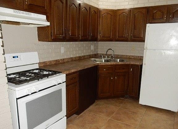 5th image of 10617 Crowley Dr