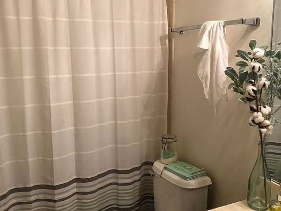 2nd image of 2919 N 51st St #2