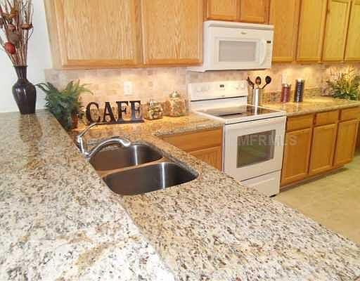 5th image of 19260 Stone Hedge Dr
