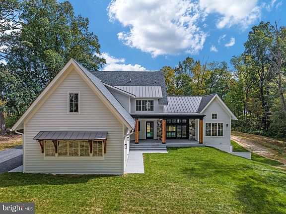 4th image of 118 Chickadee Ct