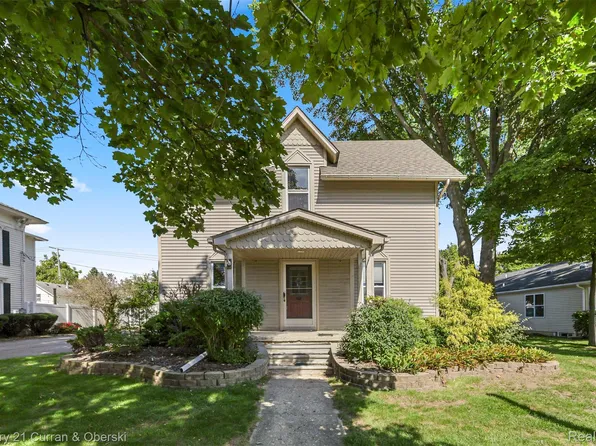 323 E Liberty St, South Lyon, MI 48178