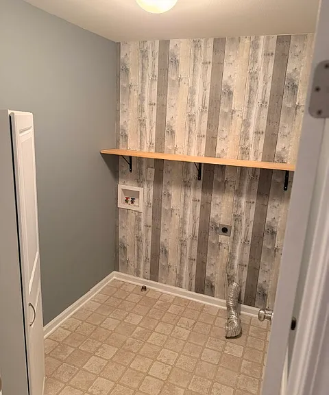 164 Stanley Ct — Photo 10