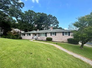 400 N Westbrook Ave, Pen Argyl, PA 18072