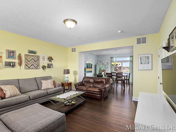4th image of 3561 Stephanie Dr