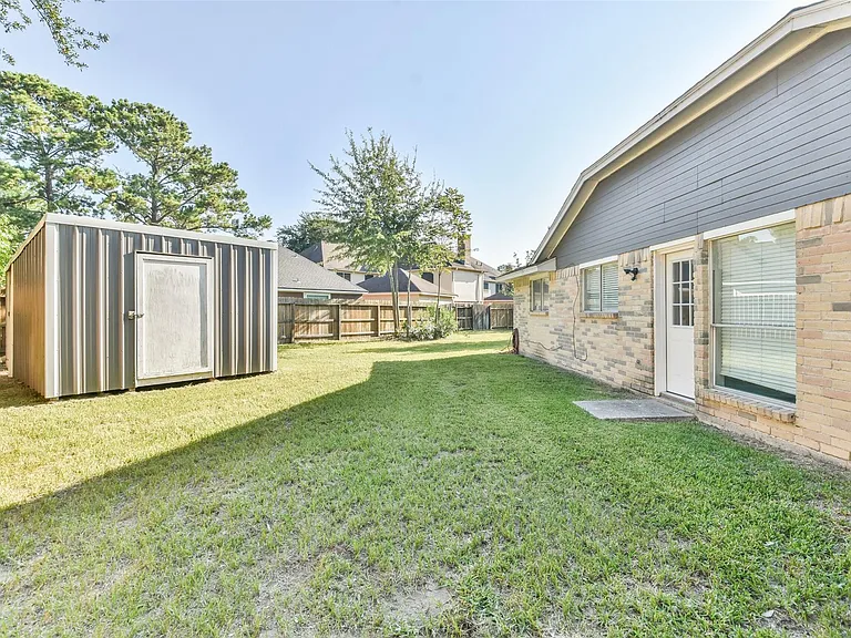 6023 Sean Ct — Photo 40