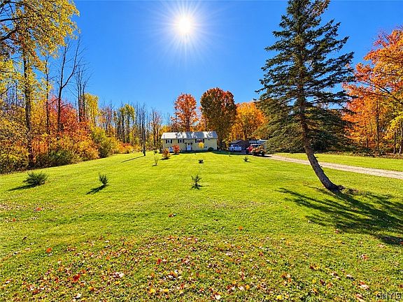 2nd image of 19 Miner Rd