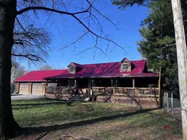 321 Maes Rd, Murphysboro, IL 62966