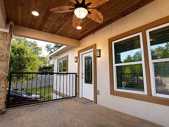 5th image of 130 Los Arcos Rd