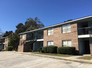 245 Holland Dr, Savannah, GA 31419