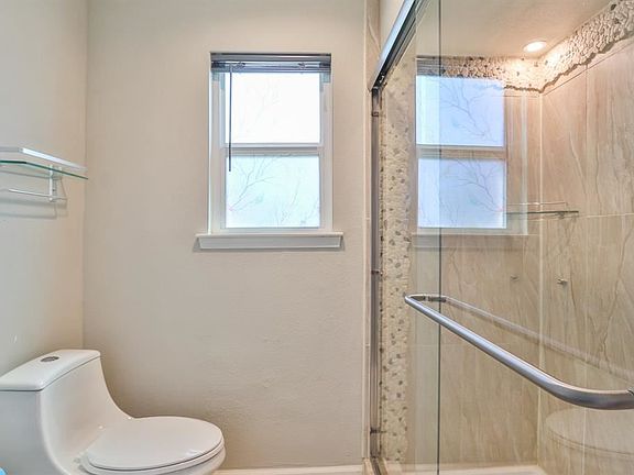 5th image of 15743 Boulder Oaks Dr