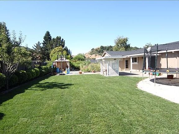 2nd image of 139 Walford Dr