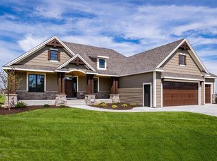 2353 Britwood Ln SW, Rochester, MN 55902