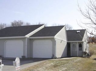 4131 Stone Brooke Rd, Ames, IA 50010