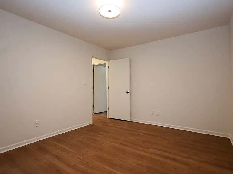 2nd Bedroom door to hallway.