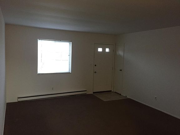 4th image of 107 Buckingham Pl #107