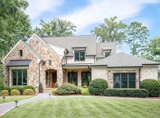 906 Lake Boone Trl, Raleigh, NC 27607