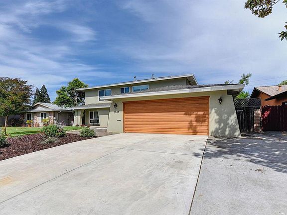 5th image of 3636 Mulholland Way