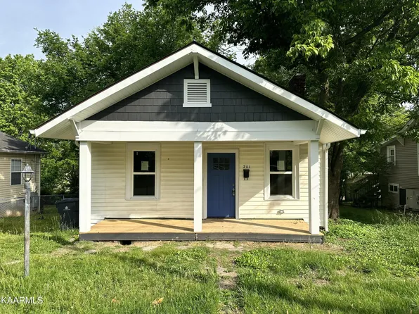 2111 McCroskey Ave, Knoxville, TN 37917