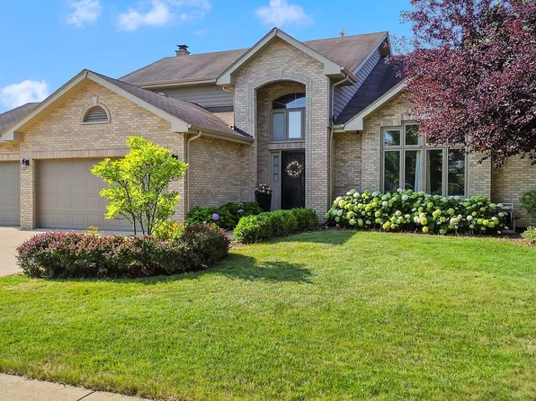 7465 Bayfield Dr, Tinley Park, IL 60487