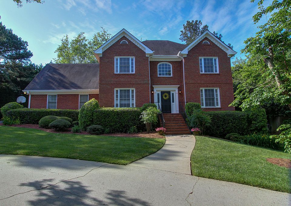 1st image of 2600 Willow Green Dr